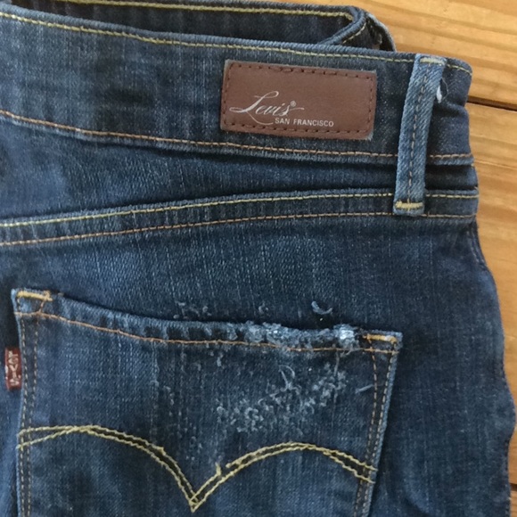 Levi’s 8 M Drk Rinse with Distressing Bootcut - Picture 2 of 8